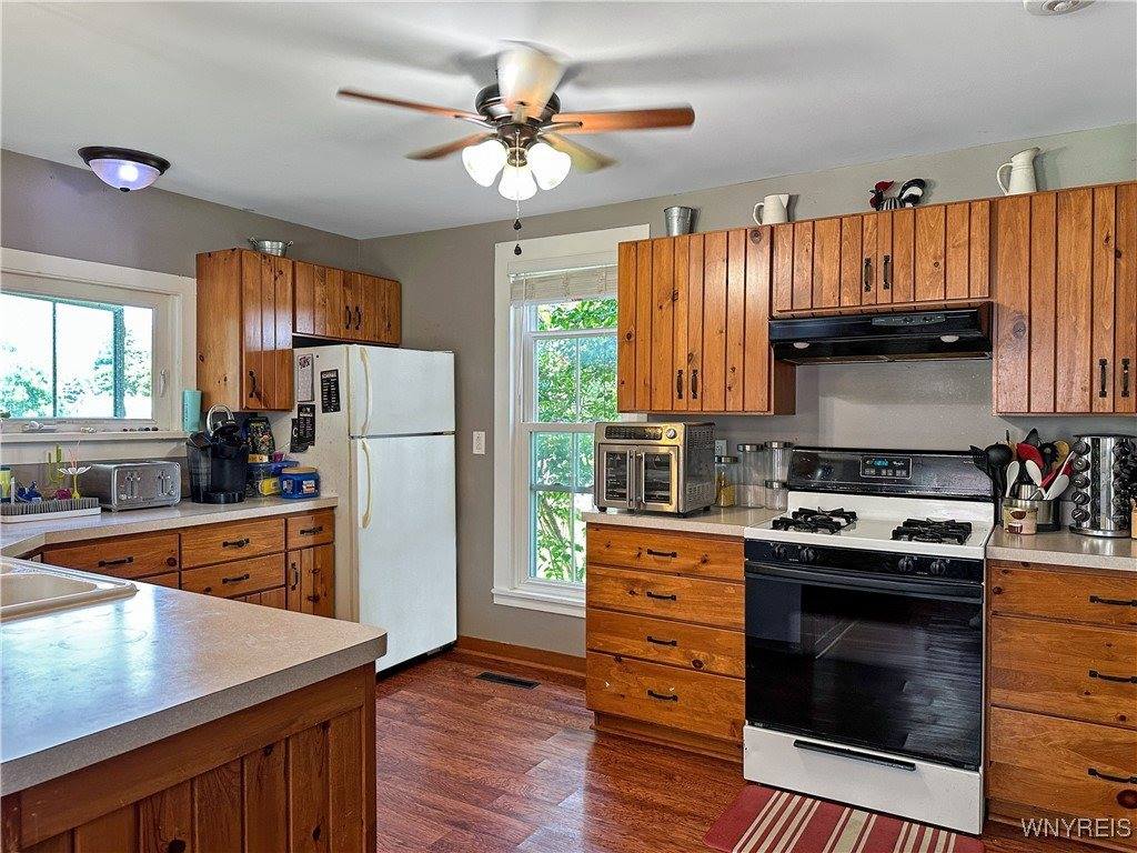 1598 Perry Road, Covington, NY 14525