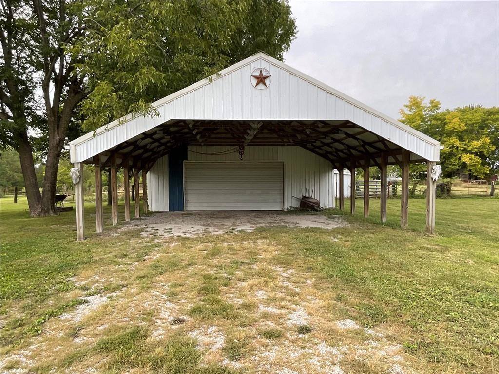 301 East 3rd Street, Winston, MO 64689