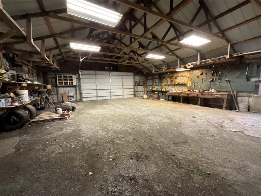 301 East 3rd Street, Winston, MO 64689