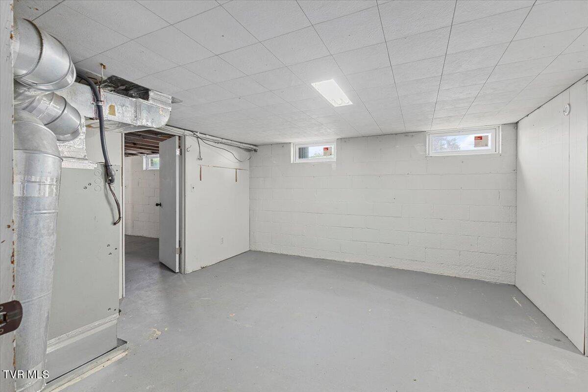 2295 Jones Bridge Road, Greeneville, TN 37743