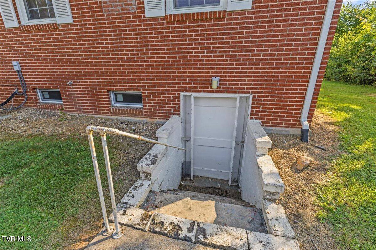 2295 Jones Bridge Road, Greeneville, TN 37743