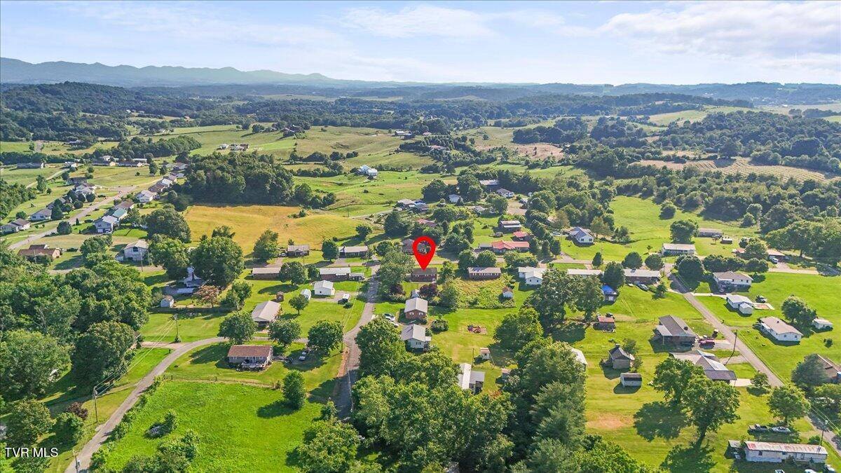 2295 Jones Bridge Road, Greeneville, TN 37743