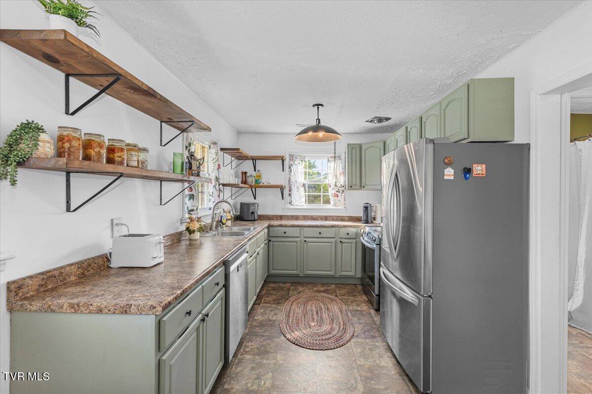 2295 Jones Bridge Road, Greeneville, TN 37743