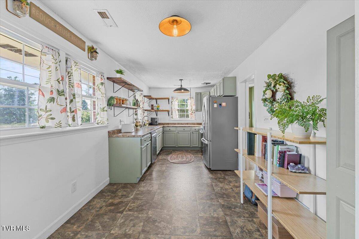 2295 Jones Bridge Road, Greeneville, TN 37743