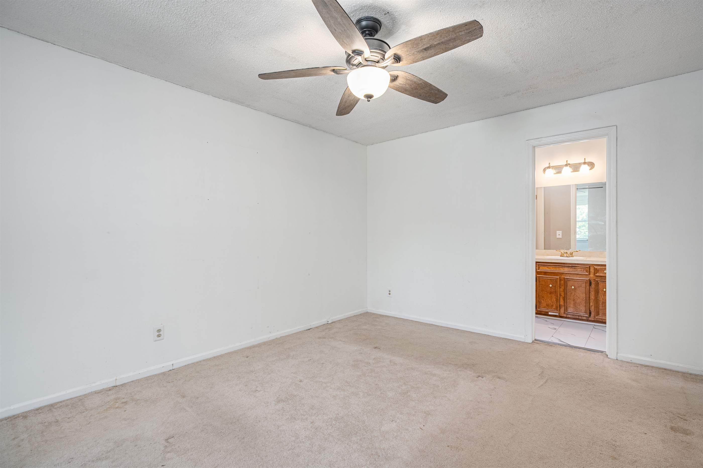 108 Cornish Way, Lexington, SC 29073