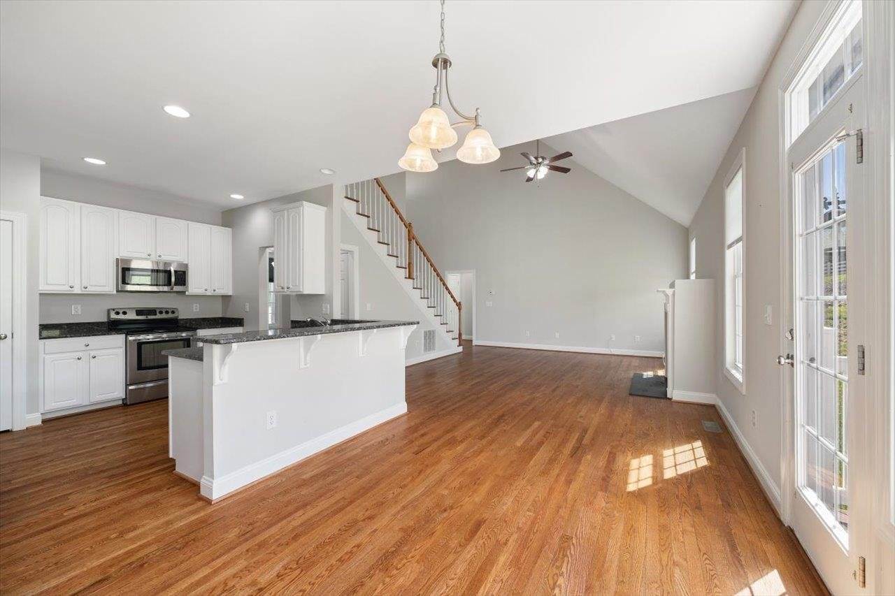 239 Windsor Dr, Fishersville, VA 22939