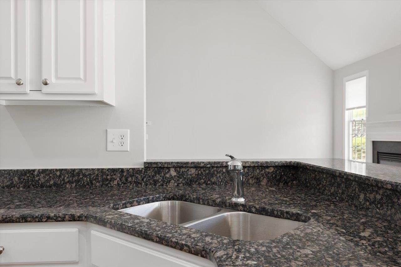 239 Windsor Dr, Fishersville, VA 22939