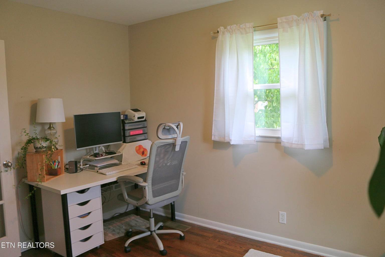 8025 Sharp Road, Powell, TN 37849