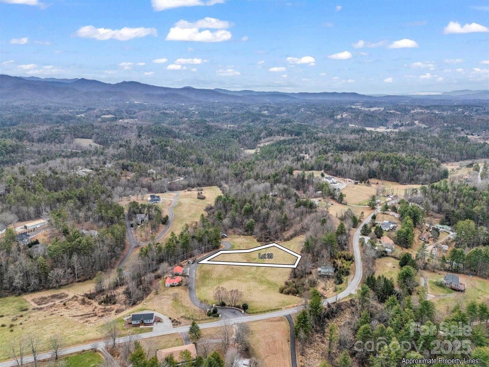 9999 Settlers Trail, Mars Hill, NC 28754