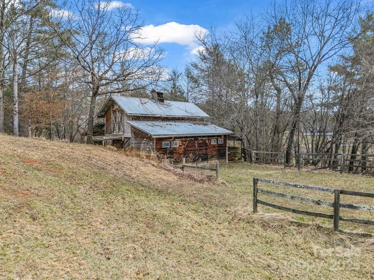 9999 Settlers Trail, Mars Hill, NC 28754