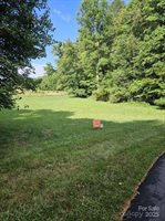 9999 Settlers Trail, Mars Hill, NC 28754