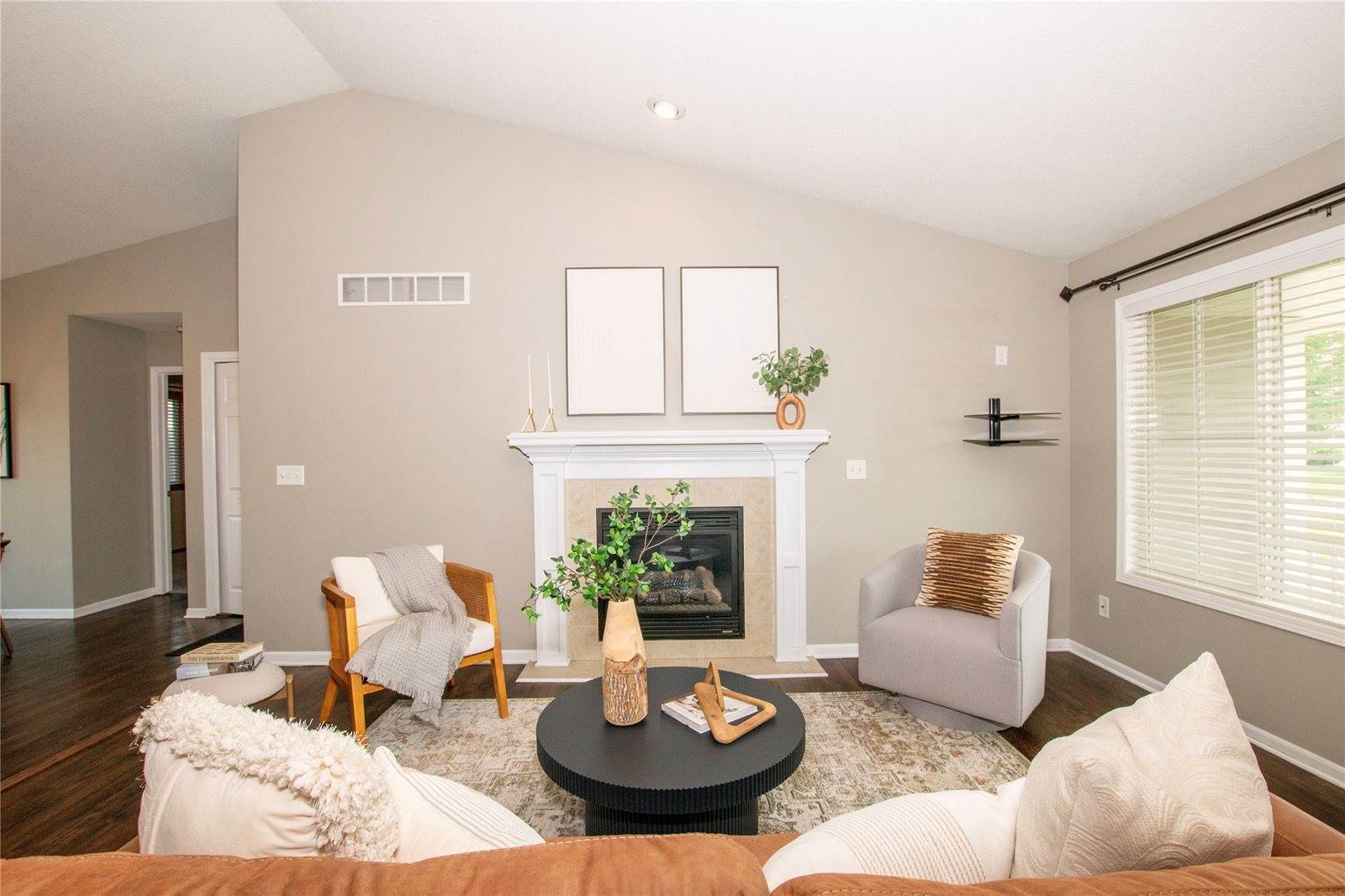 408 Tailfeather Court NW, Bondurant, IA 50035