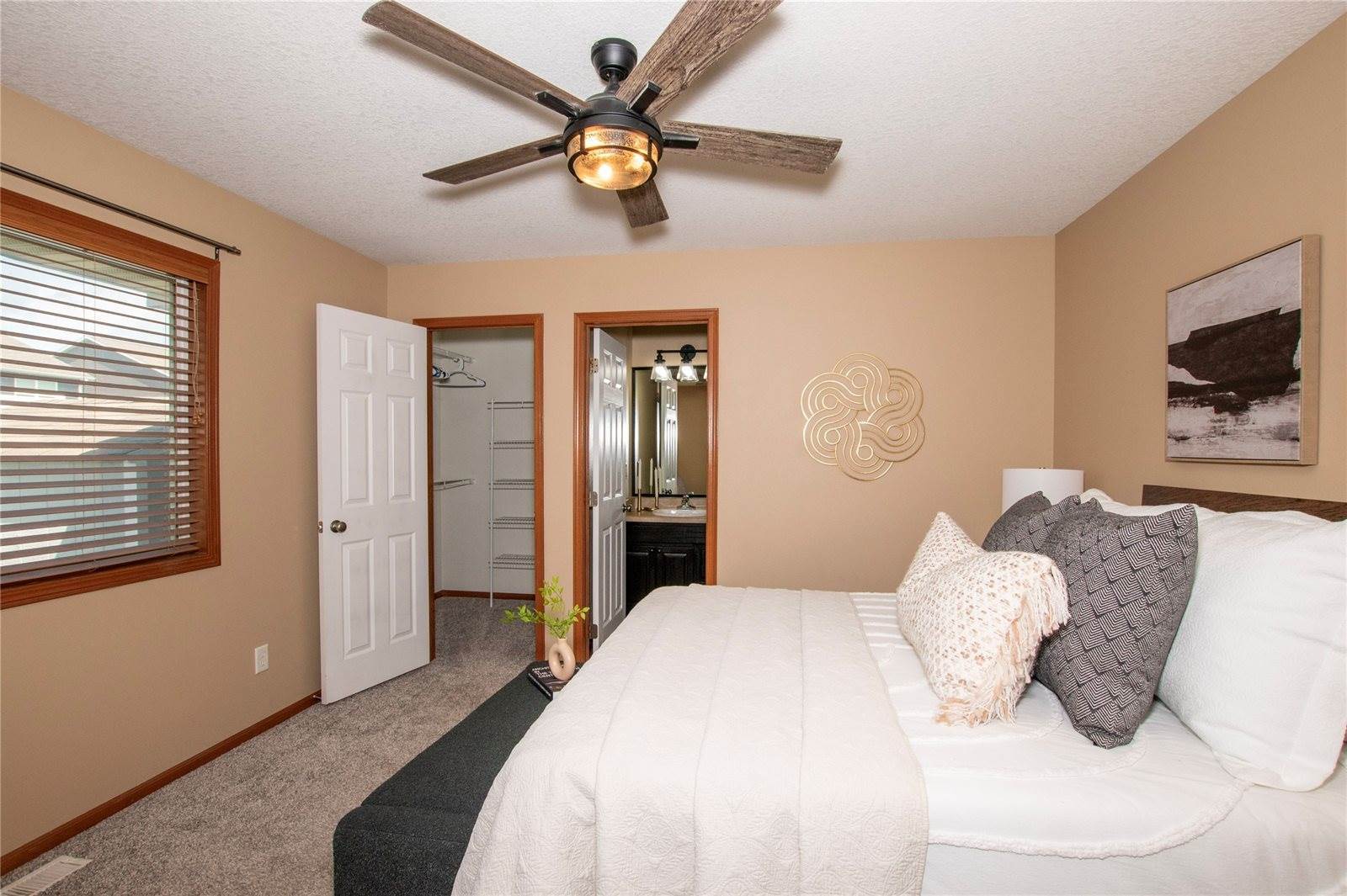 408 Tailfeather Court NW, Bondurant, IA 50035