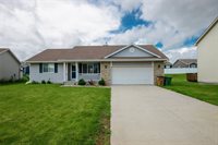 408 Tailfeather Court NW, Bondurant, IA 50035