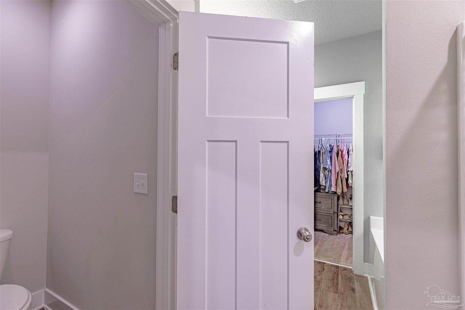 445 Pemberton Ln, Cantonment, FL 32533