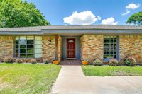 10608 Pack Saddle Trail, Fort Worth, TX 76108