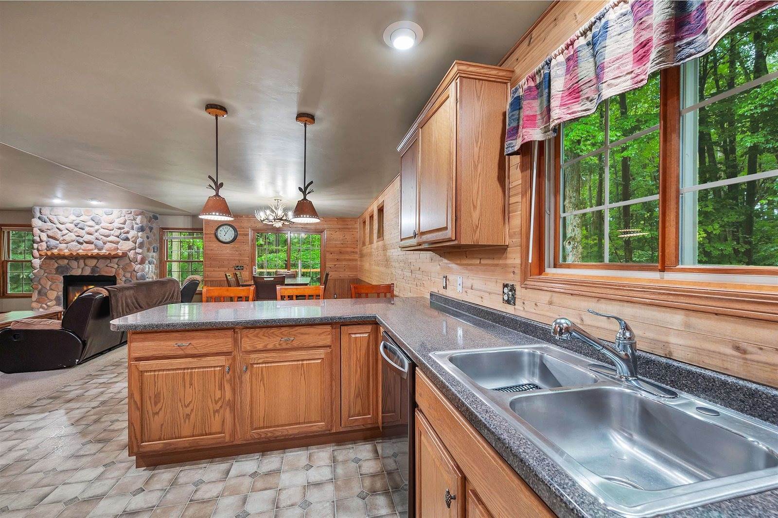 5958 Wood Brook Circle, Little Suamico, WI 54141