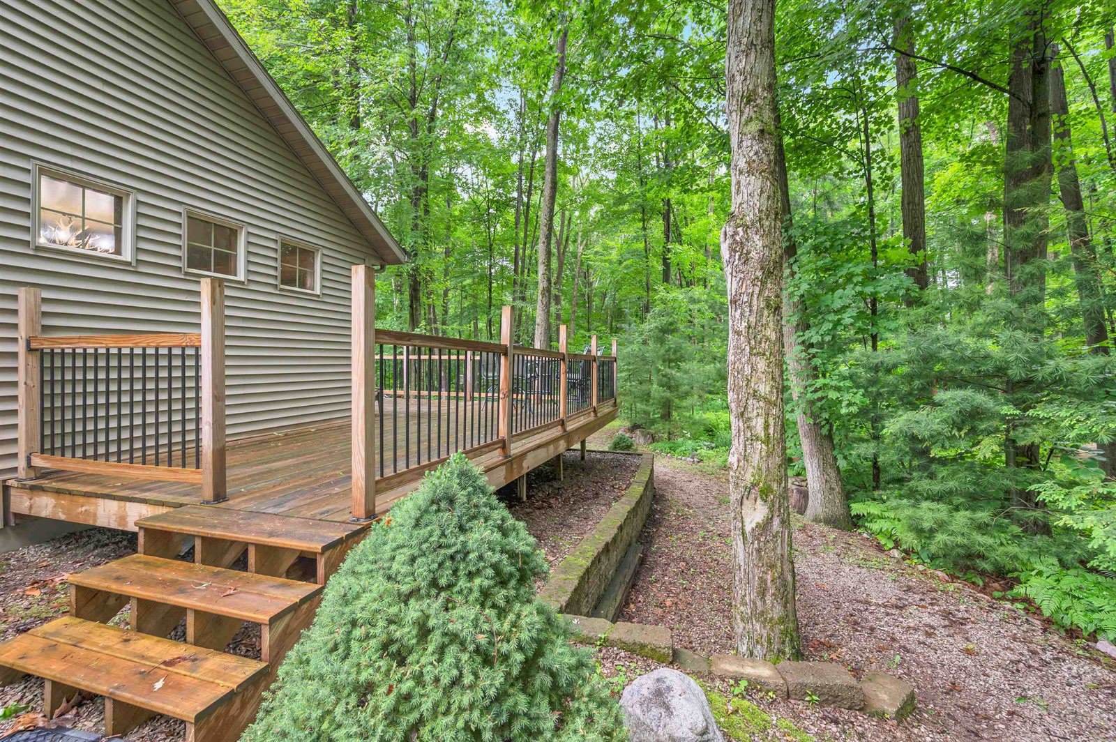 5958 Wood Brook Circle, Little Suamico, WI 54141