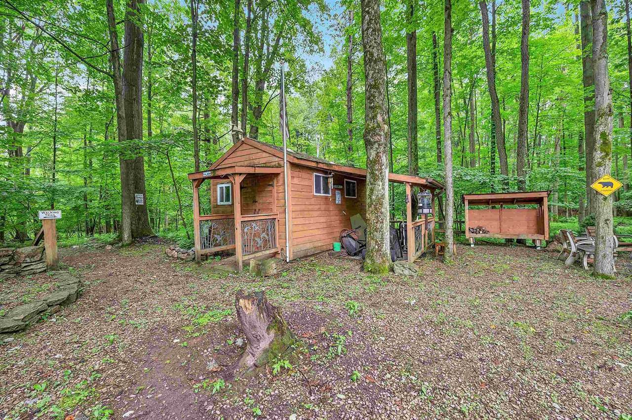 5958 Wood Brook Circle, Little Suamico, WI 54141