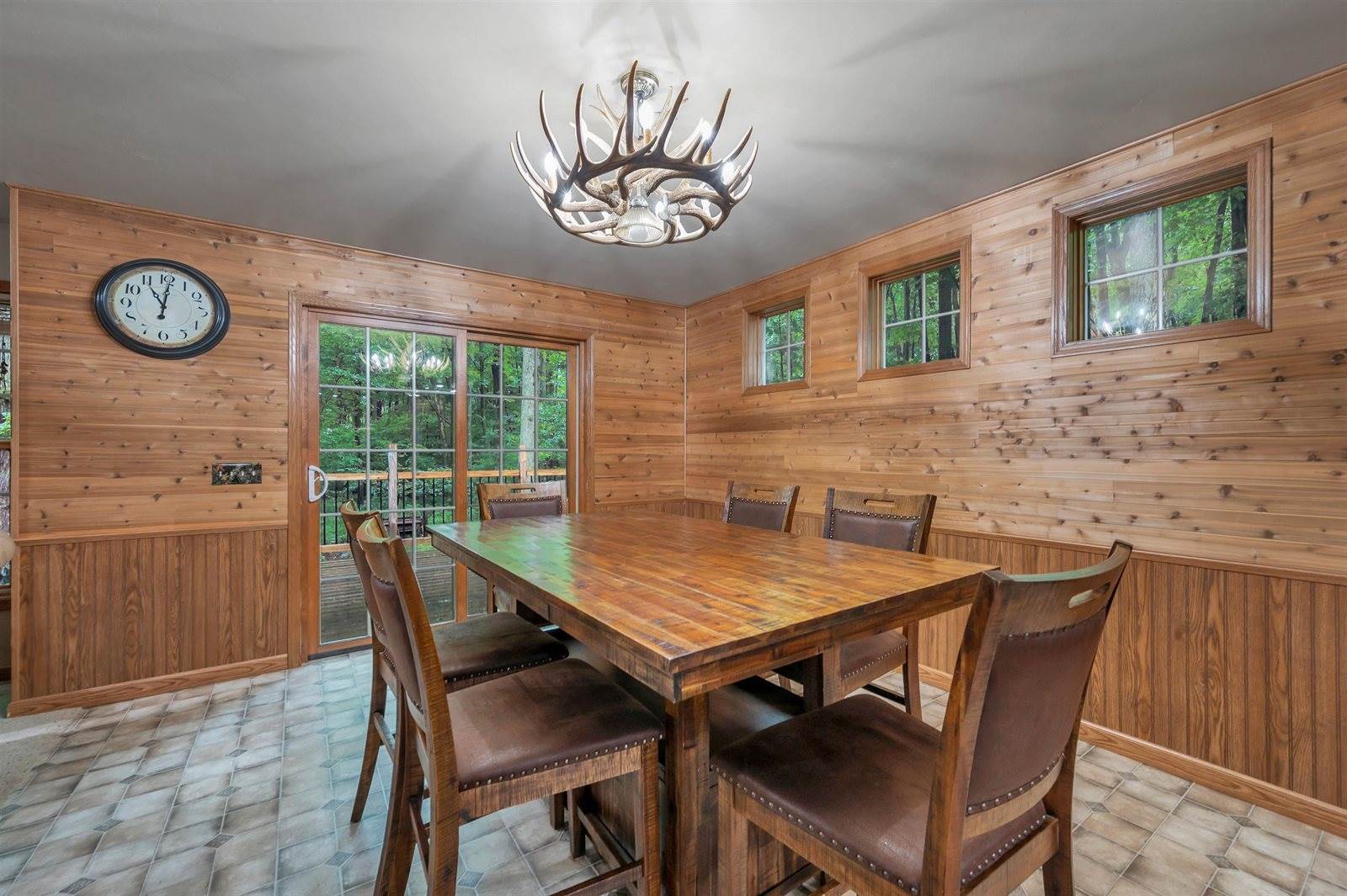 5958 Wood Brook Circle, Little Suamico, WI 54141