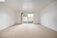 1563 Parkwood Pl, Concord, CA 94521