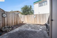 1563 Parkwood Pl, Concord, CA 94521