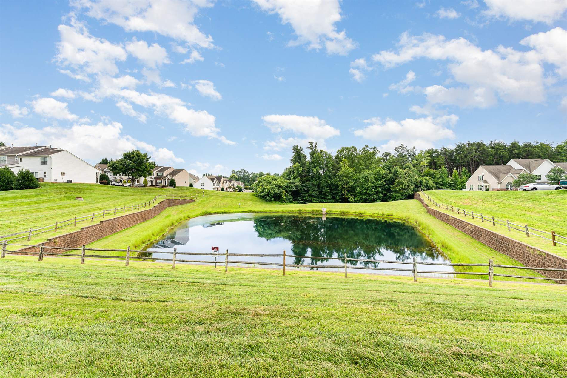 660 Grasswren Way, Greensboro, NC 27409