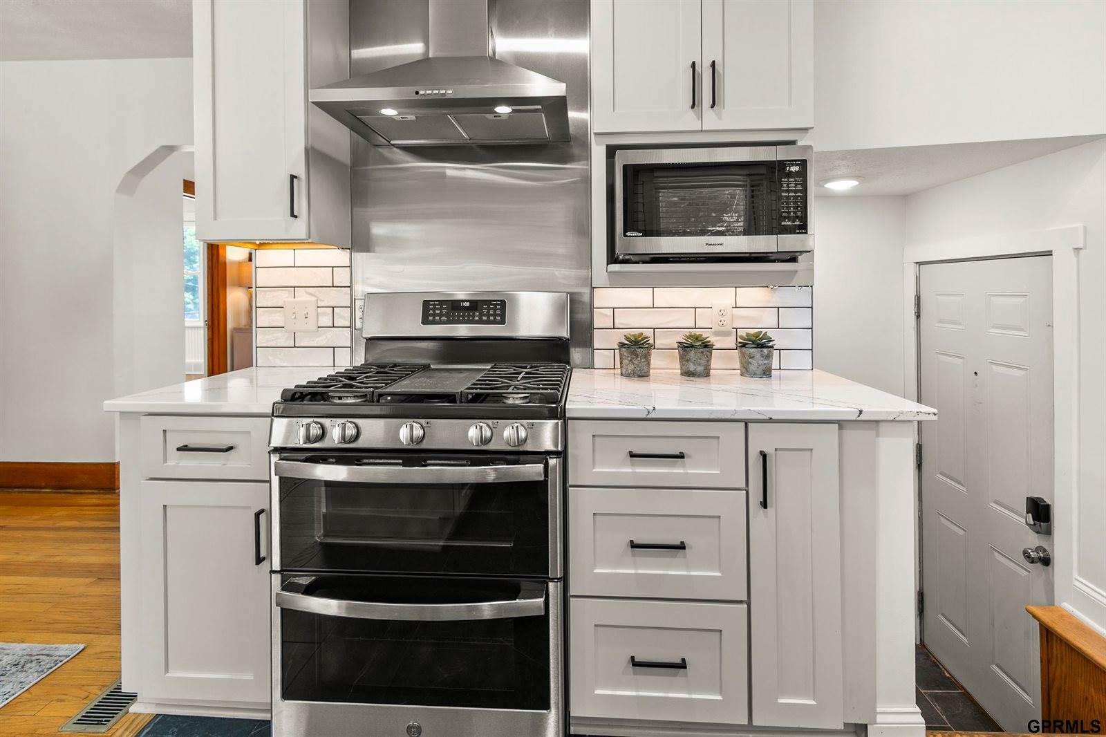 3307 Spring Street, Omaha, NE 68105