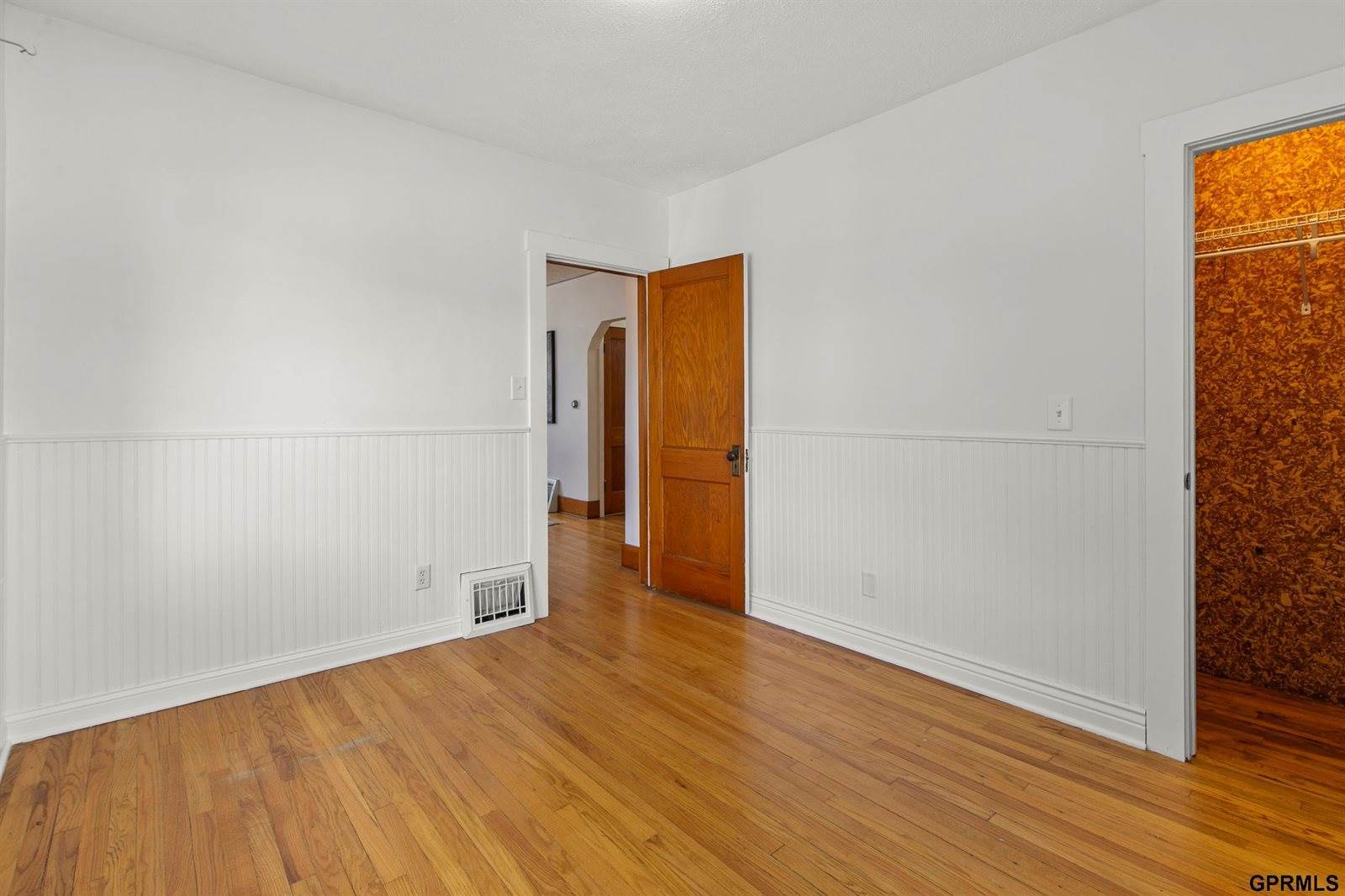 3307 Spring Street, Omaha, NE 68105