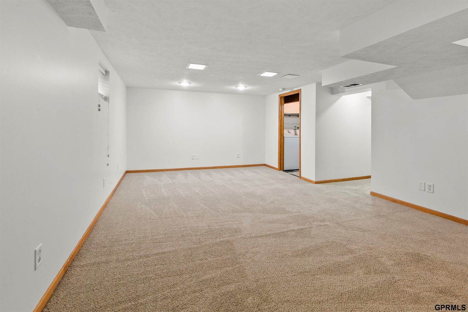 3307 Spring Street, Omaha, NE 68105