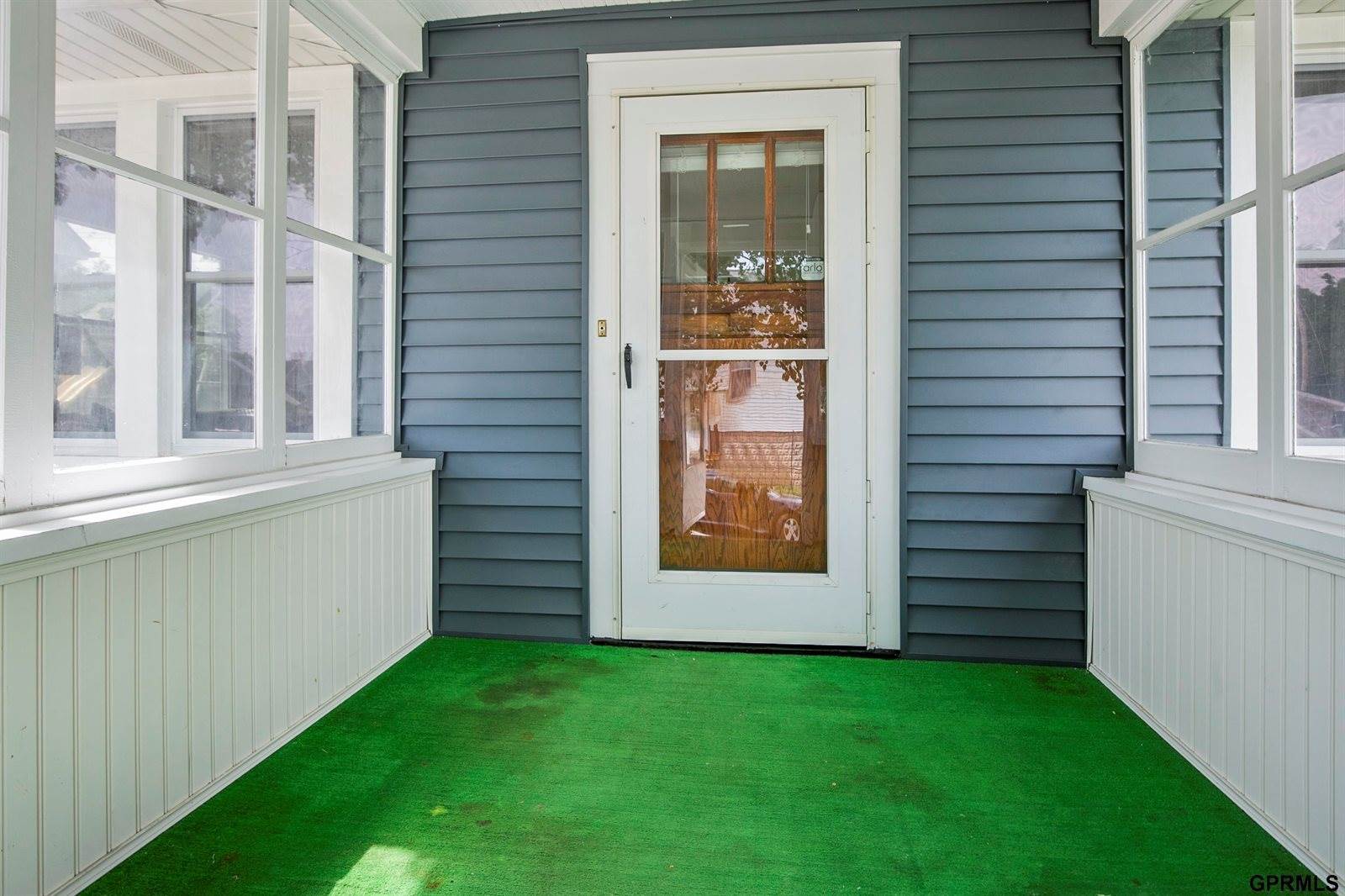 3307 Spring Street, Omaha, NE 68105