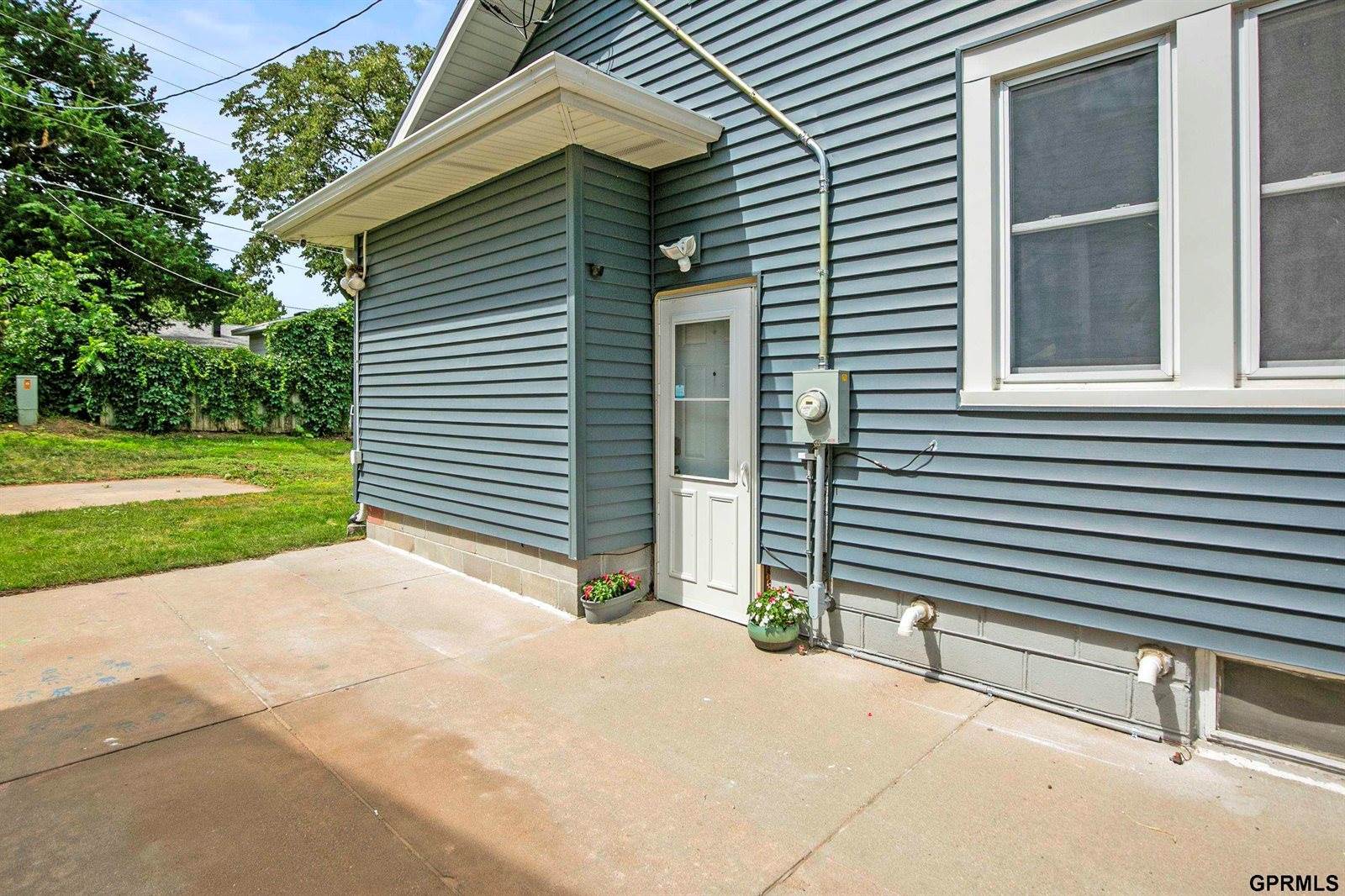 3307 Spring Street, Omaha, NE 68105