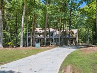 3701 Bounty Court, Matthews, NC 28104