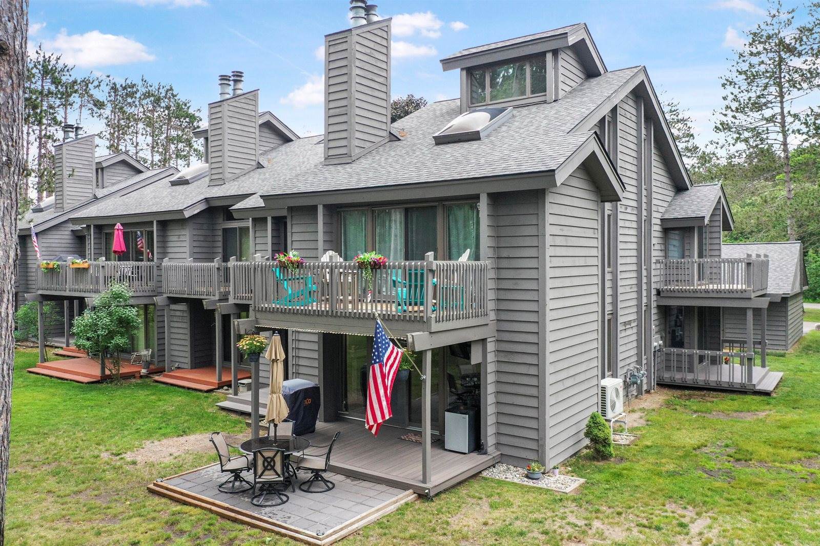 6266 Whispering Pines Dr Drive, Gaylord, MI 49735