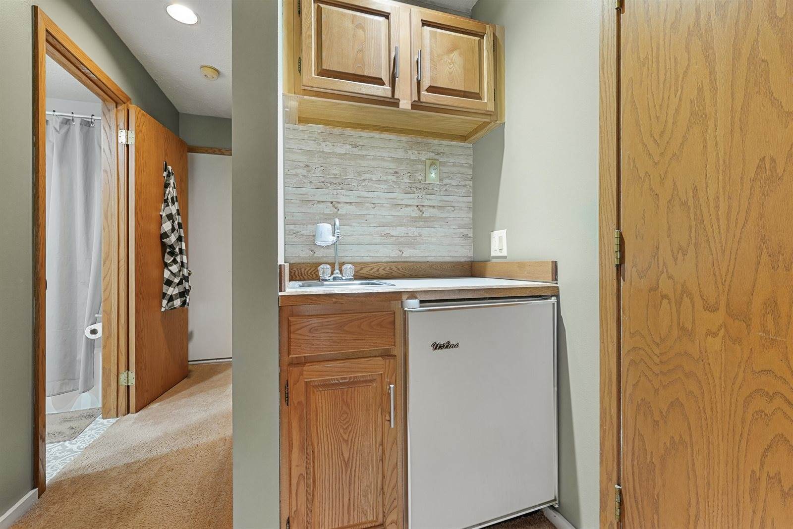 6266 Whispering Pines Dr Drive, Gaylord, MI 49735