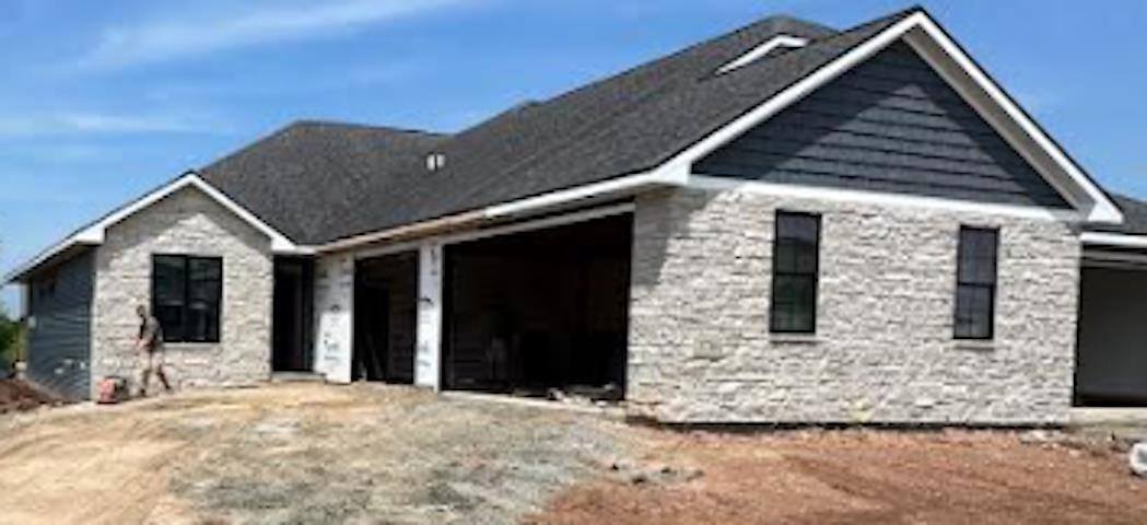 2730 Castaway Court, Green Bay, WI 54311