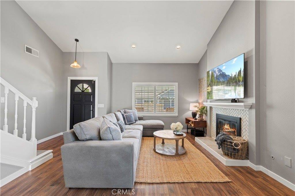 27163 Baxard Place, Valencia, CA 91354