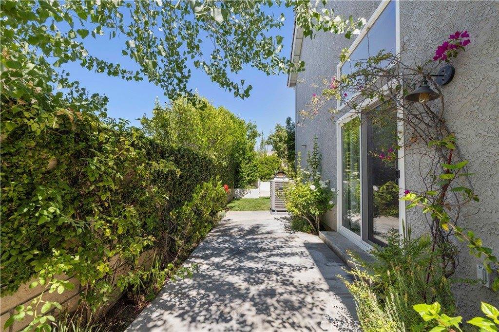 27163 Baxard Place, Valencia, CA 91354