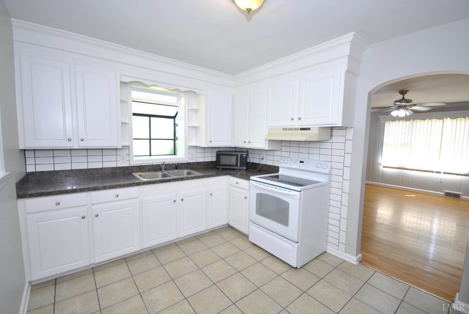 6120 Edgewood Avenue, Lynchburg, VA 24502