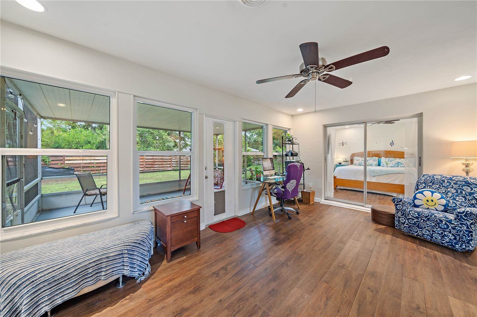 5350 Barbarossa Avenue, Sarasota, FL 34235