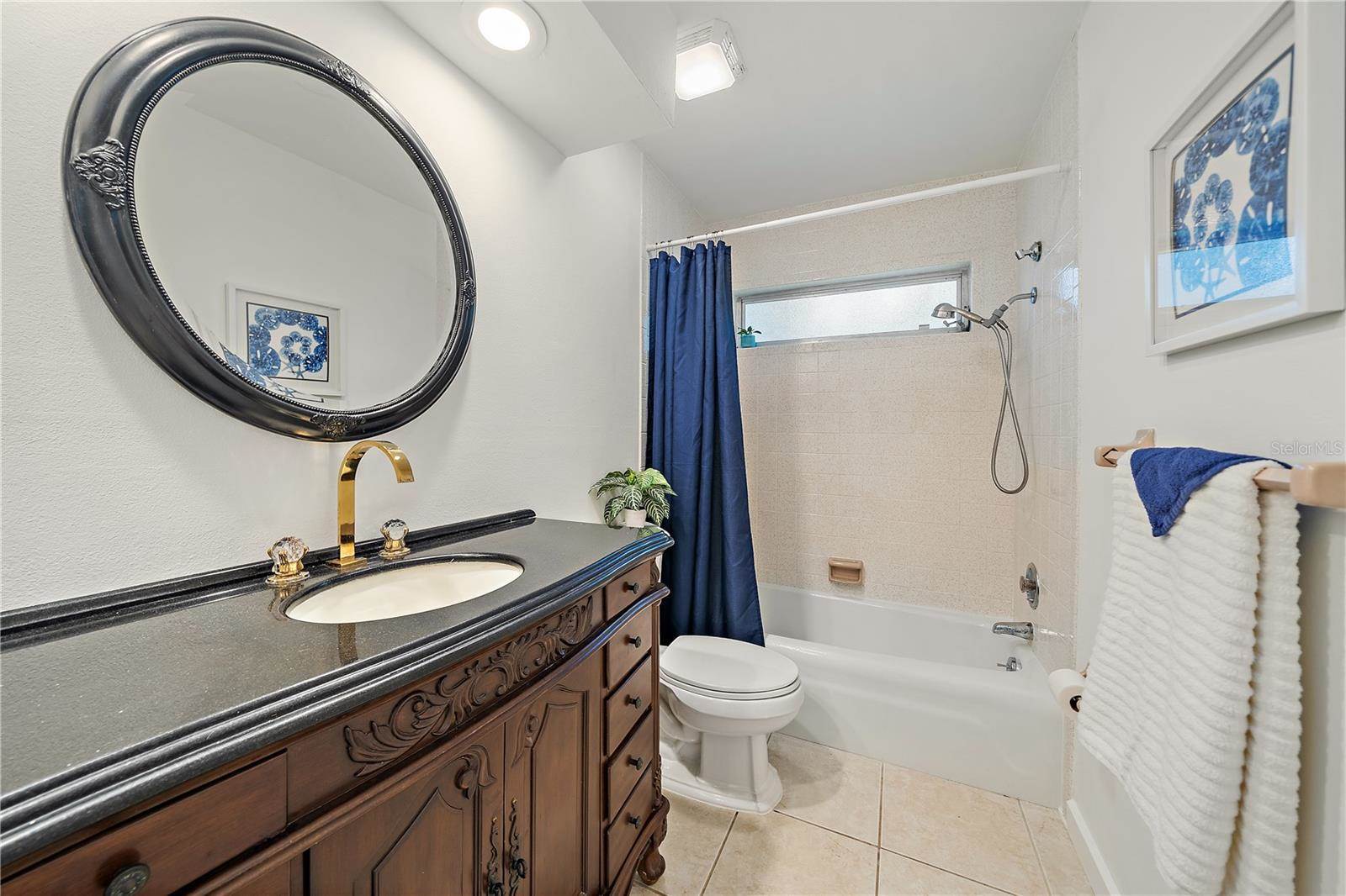 5350 Barbarossa Avenue, Sarasota, FL 34235