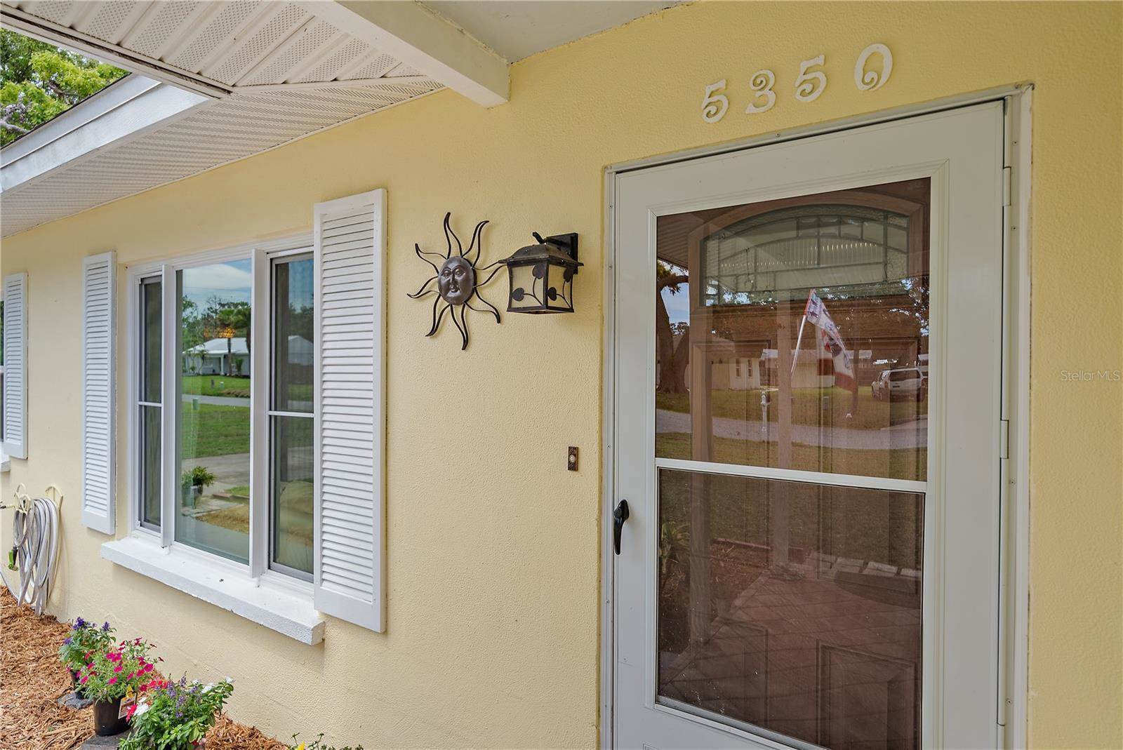 5350 Barbarossa Avenue, Sarasota, FL 34235