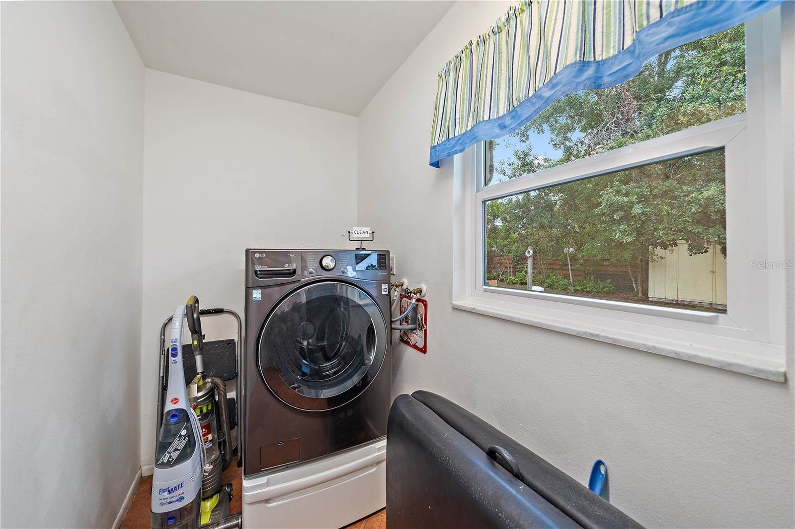 5350 Barbarossa Avenue, Sarasota, FL 34235