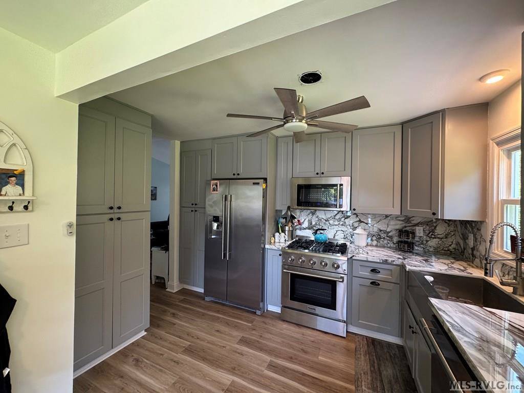 1057 Great Creek Drive, Bracey, VA 23919