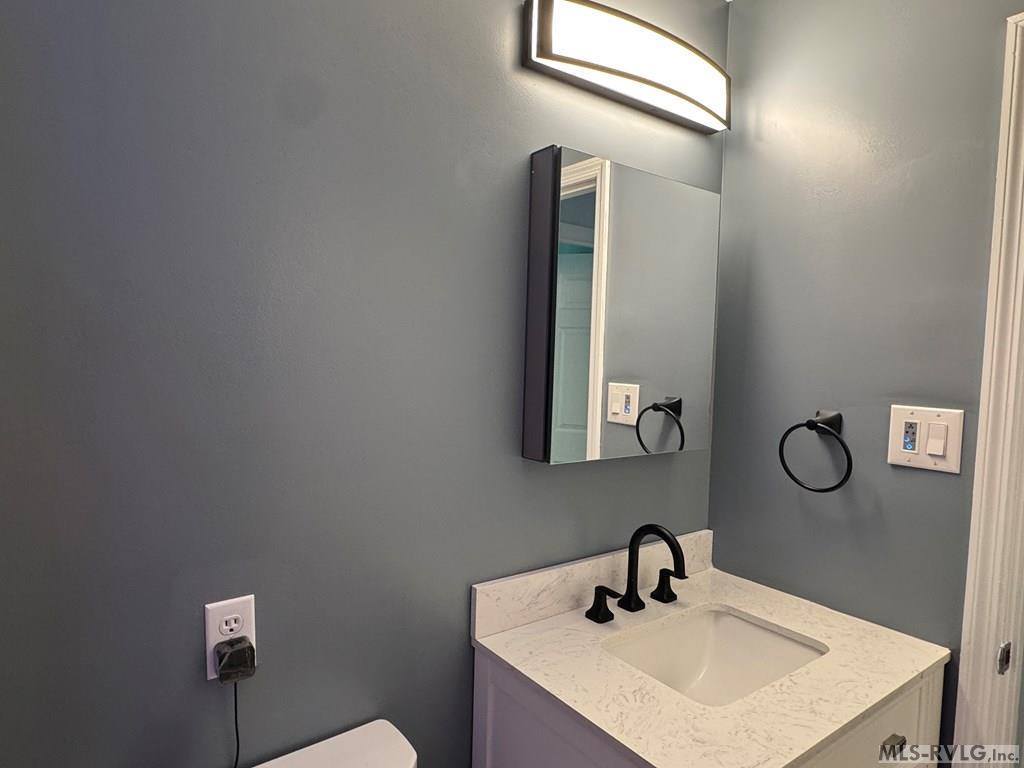 1057 Great Creek Drive, Bracey, VA 23919