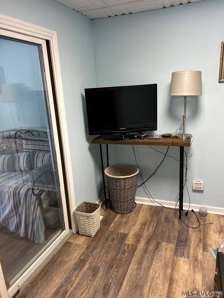 1057 Great Creek Drive, Bracey, VA 23919