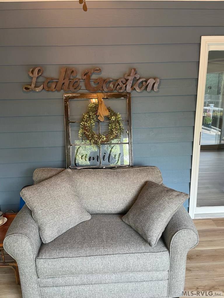 1057 Great Creek Drive, Bracey, VA 23919