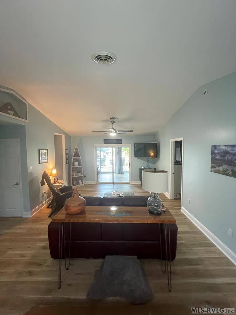 1057 Great Creek Drive, Bracey, VA 23919