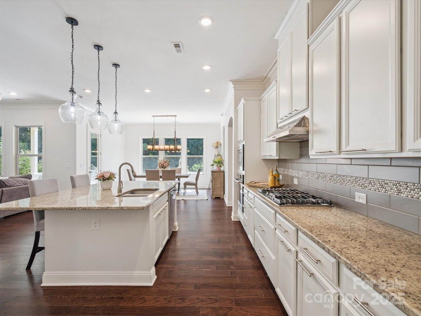 2751 Collaroy Road, Waxhaw, NC 28173