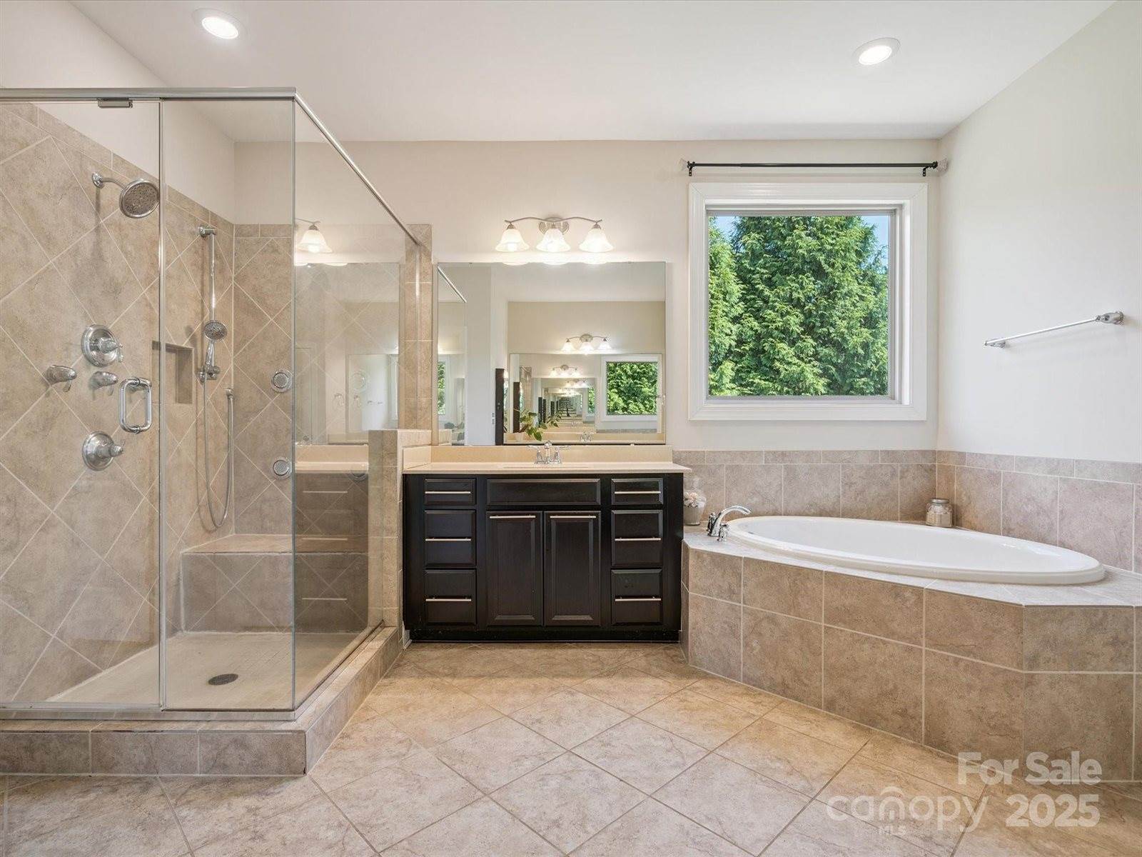 2751 Collaroy Road, Waxhaw, NC 28173